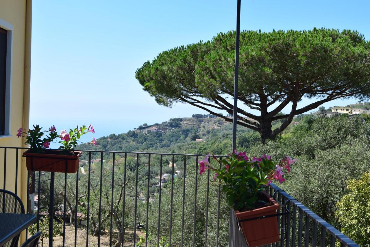 Fondo Santa Lucia Apartment Sant'Agata sui due Golfi Room photo