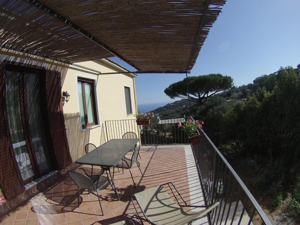 Fondo Santa Lucia Apartment Sant'Agata sui due Golfi Room photo