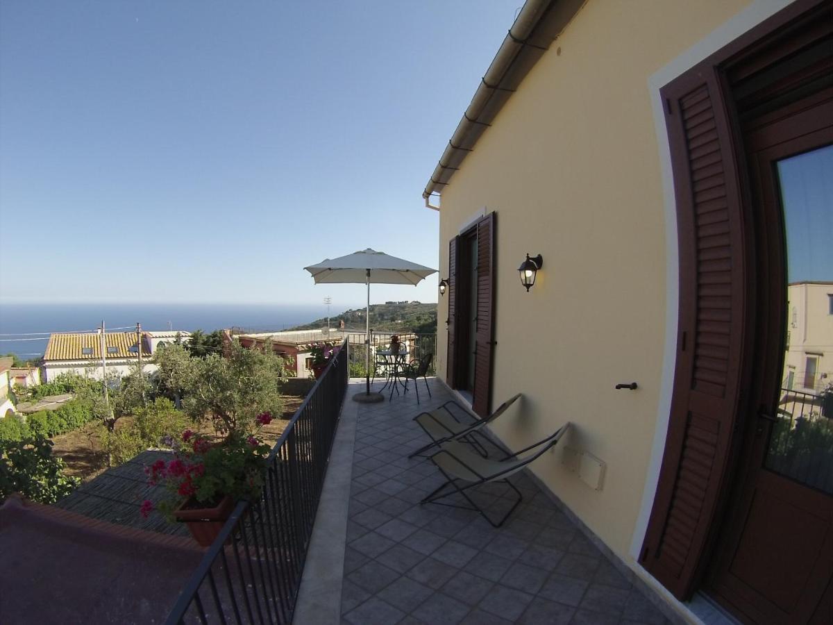 Fondo Santa Lucia Apartment Sant'Agata sui due Golfi Room photo